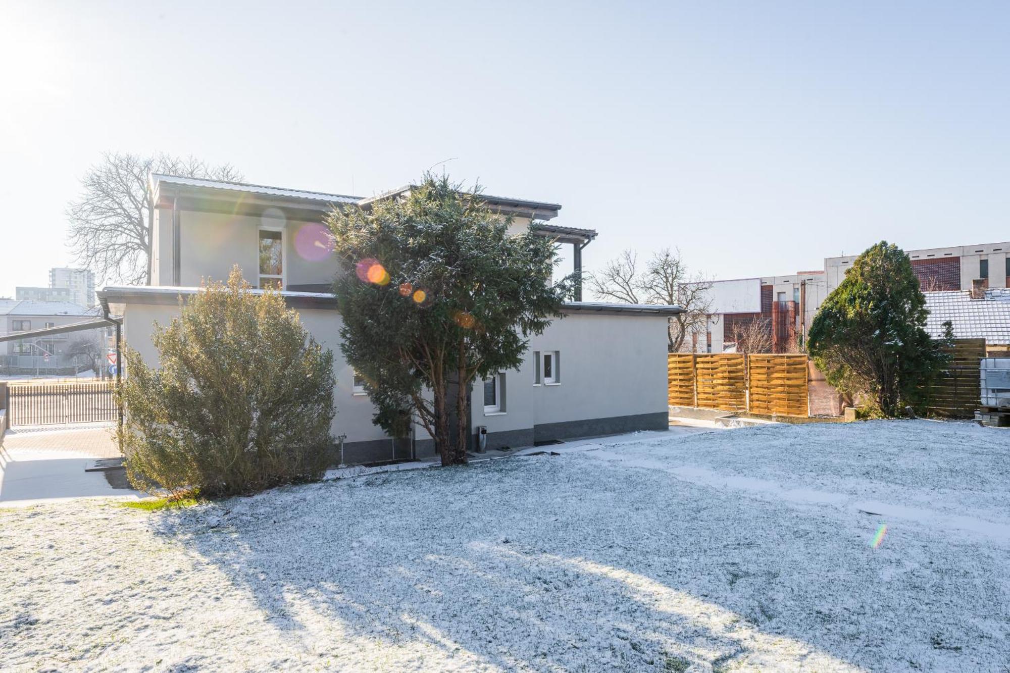 Apartmany Praha-Modrany Exterior photo